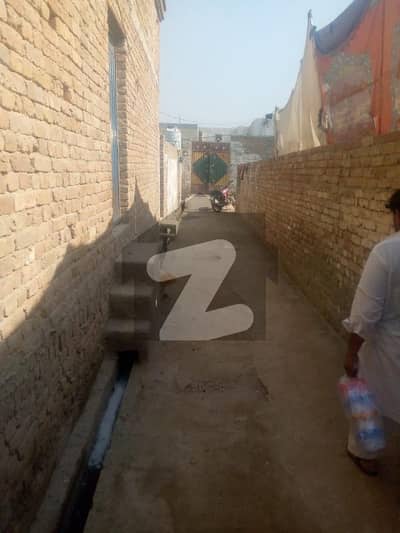 ڈی آئی خان نیو سٹی پہاڑ پور ڈیرہ اسماعیل خان میں 1 کمرے کا 4 مرلہ مکان 59 لاکھ میں برائے فروخت۔