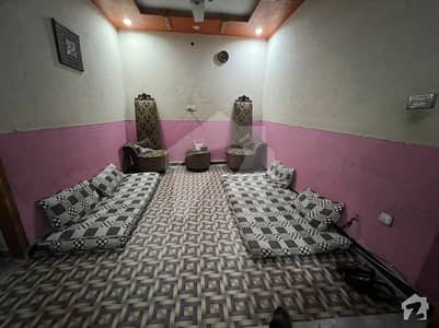غوری ٹاؤن فیز 1 غوری ٹاؤن اسلام آباد میں 6 کمروں کا 5 مرلہ مکان 1.25 کروڑ میں برائے فروخت۔