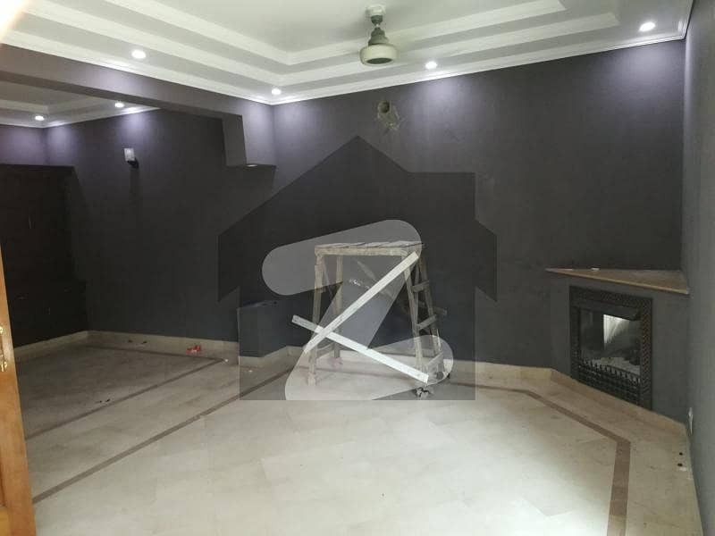 1 Kanal Upper Portion For Rent In Dha Phase 4 Ee Block