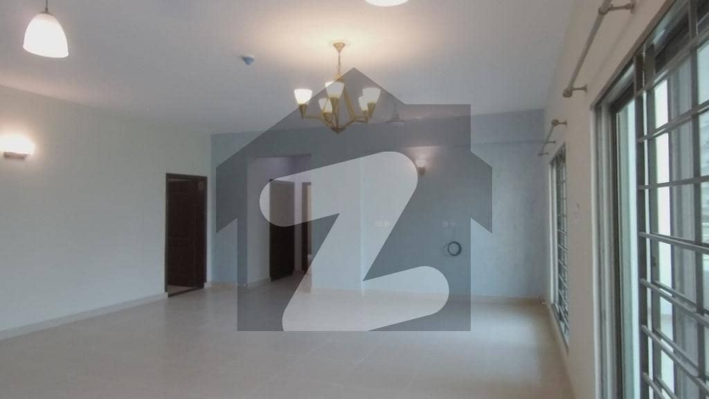 Air Port View 7th Floor. 2250 Square Feet Flat Is Available In Askari 10 - Sector F,