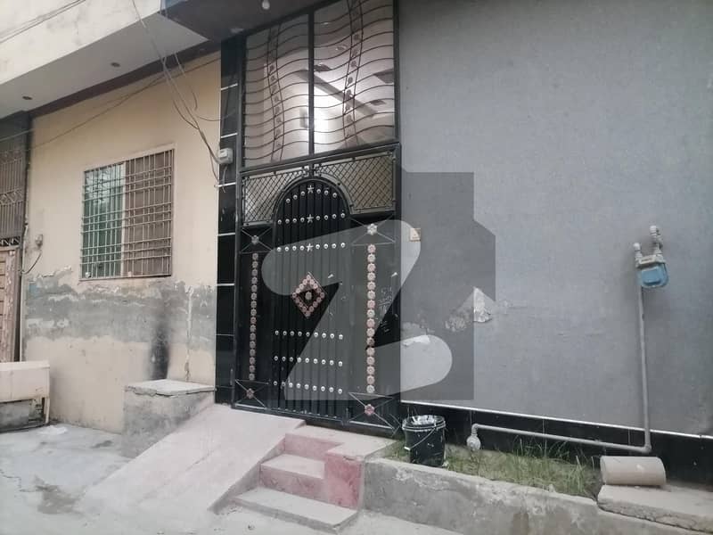 House Available For sale In Moeez Town