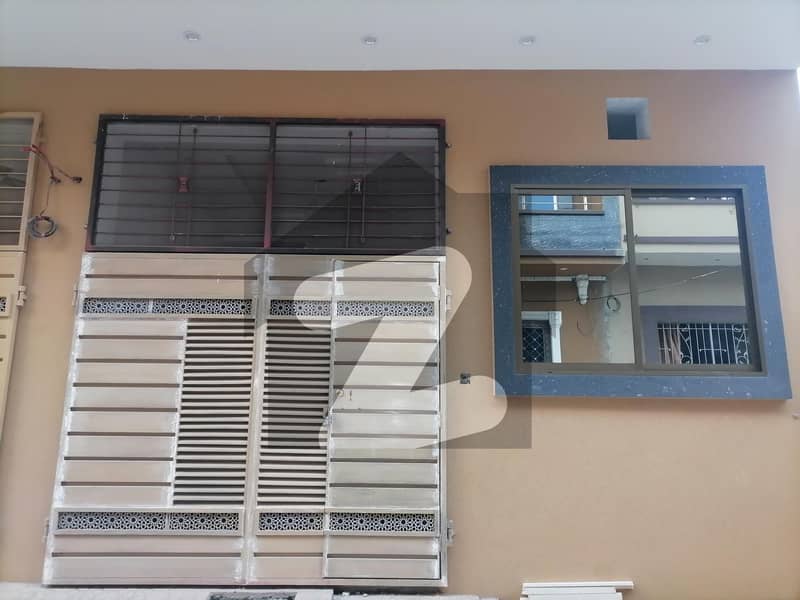 2.5 Marla Spacious House Available In Aamir Town For sale