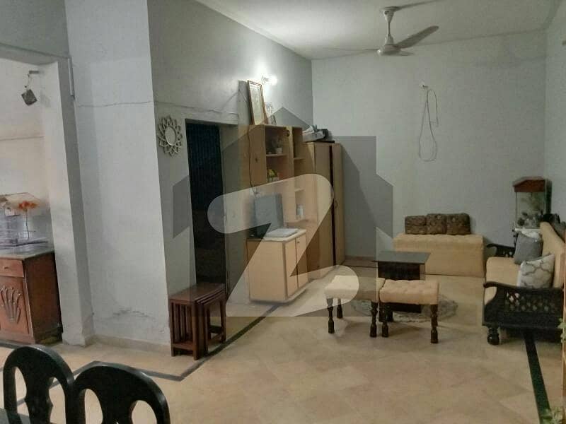 پی سی ایس آئی آر سٹاف کالونی - بلاک ای پی سی ایس آئی آر سٹاف کالونی لاہور میں 6 کمروں کا 10 مرلہ مکان 2 کروڑ میں برائے فروخت۔
