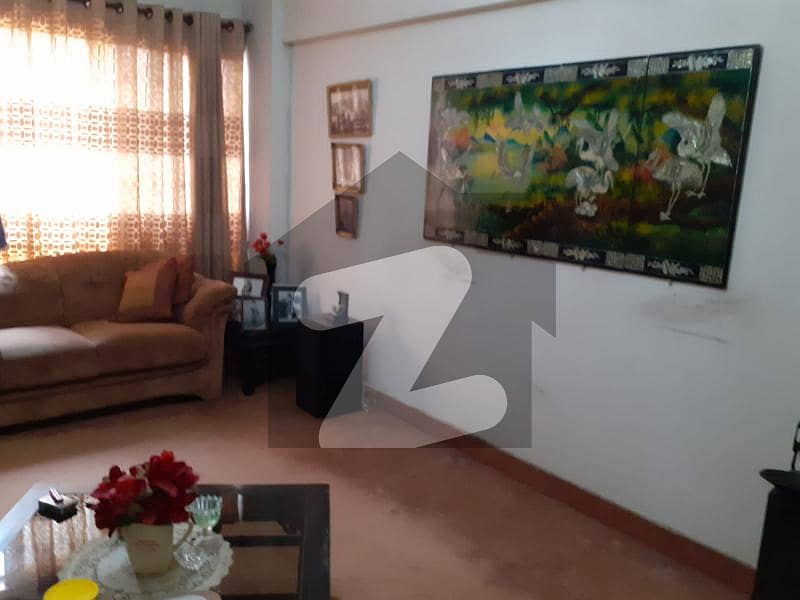 Clifton Block 7, 3 Bedrooms Apartment For Rent