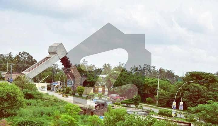 G15/1 Islamabad 5 Marla Top Location Main Commercial Plot Available For Sale.