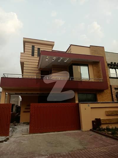 Good 2250 Square Feet House For Rent In Bahria Town Phase 8 - Block B