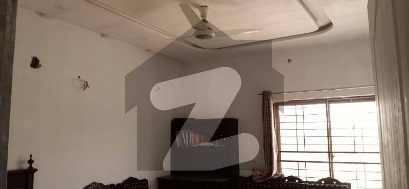 جوبلی ٹاؤن لاہور میں 5 کمروں کا 7 مرلہ مکان 1.9 کروڑ میں برائے فروخت۔