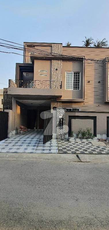 5 Marla New House For Sale Near Emporium Mall Johar Town