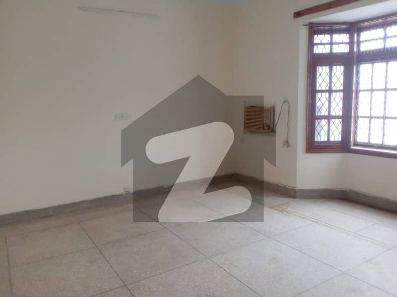 Ideal House Is Available For Sale In Warsak Road