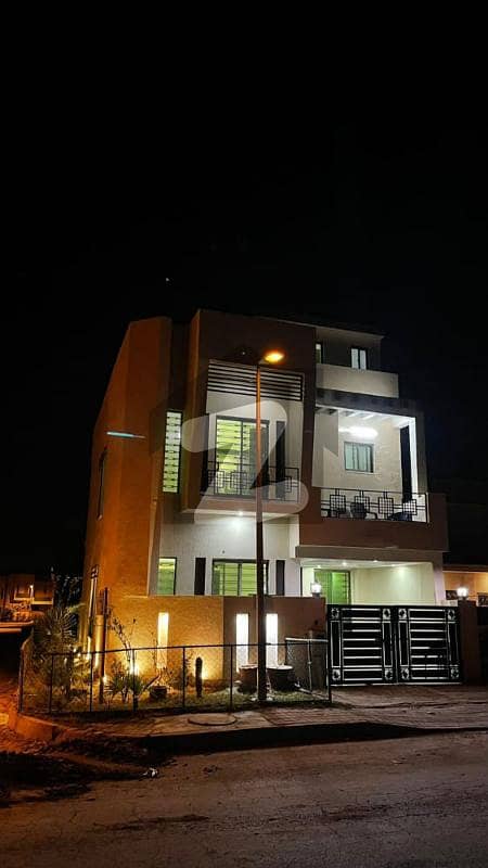 Corner 5 Marla Slightly Use House For Sale Bahria Town Phase 8 - Ali ...