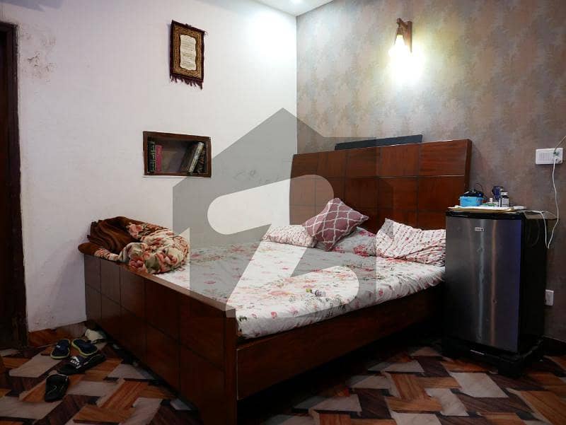 1 KANAL HOT LOCATION HOUSE FOR SALE