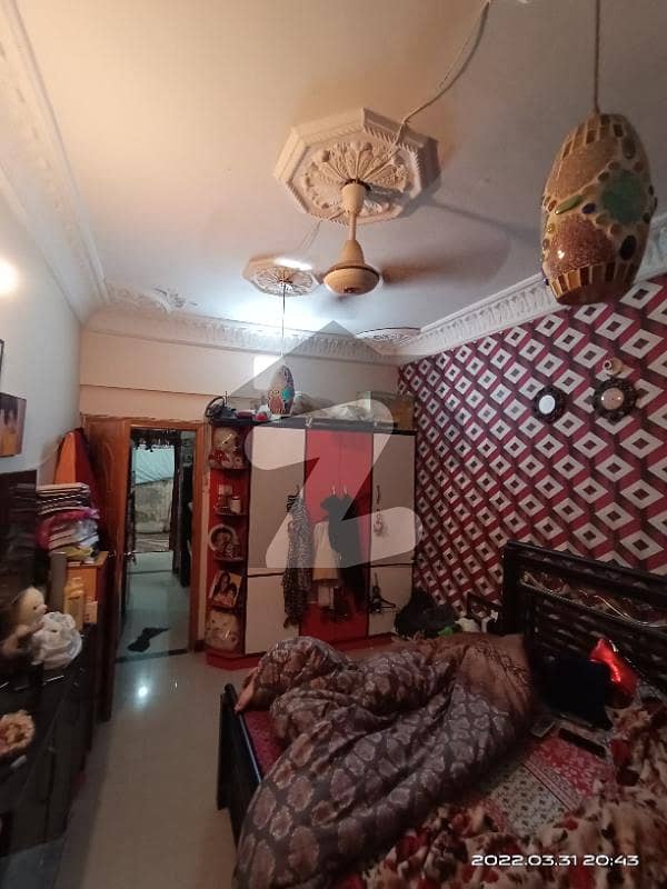 نارتھ ناظم آباد ۔ بلاک جے نارتھ ناظم آباد کراچی میں 2 کمروں کا 4 مرلہ فلیٹ 75 لاکھ میں برائے فروخت۔