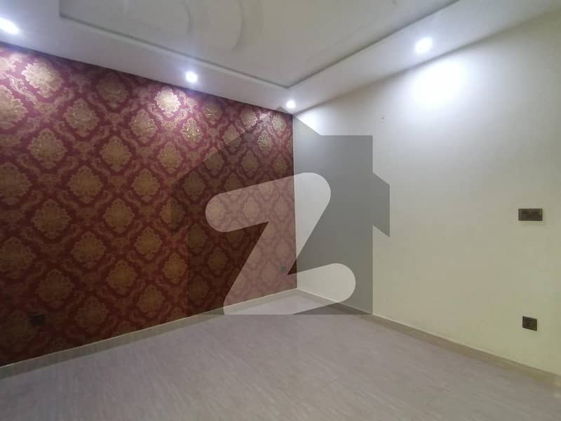 پارک ویو سٹی ۔ جاسمین بلاک پارک ویو سٹی لاہور میں 4 کمروں کا 5 مرلہ مکان 3.8 کروڑ میں برائے فروخت۔