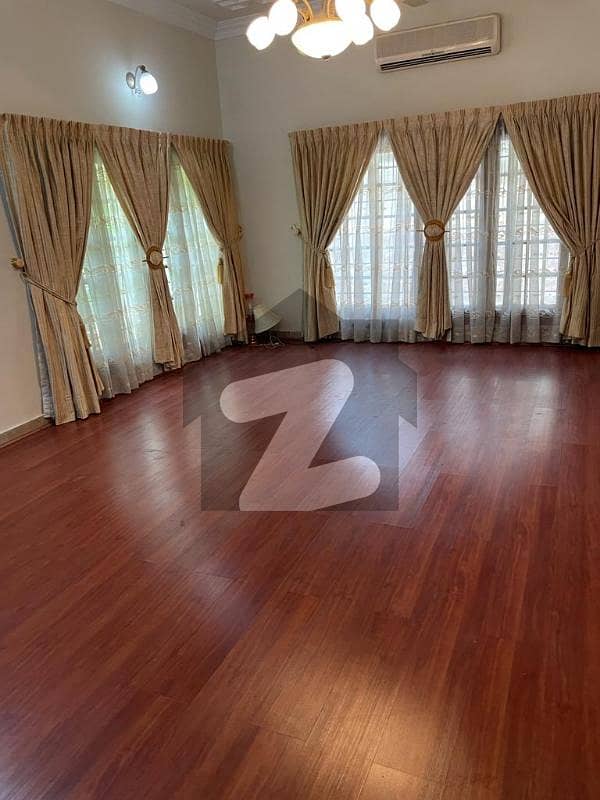 Bungalow Available For Sale Tipu Sultan Road, Karachi ID38781704