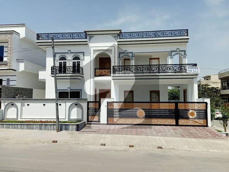 KANAL LUXURIOUS DOUBLE STOReY BRAND NEW HOUSE FOR SALE