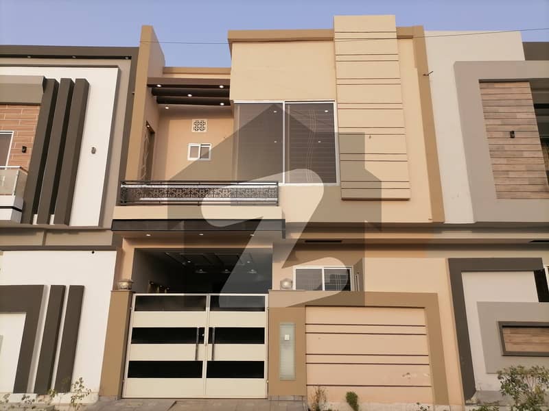 Stunning House Is Available For sale In Jeewan City - Phase 4