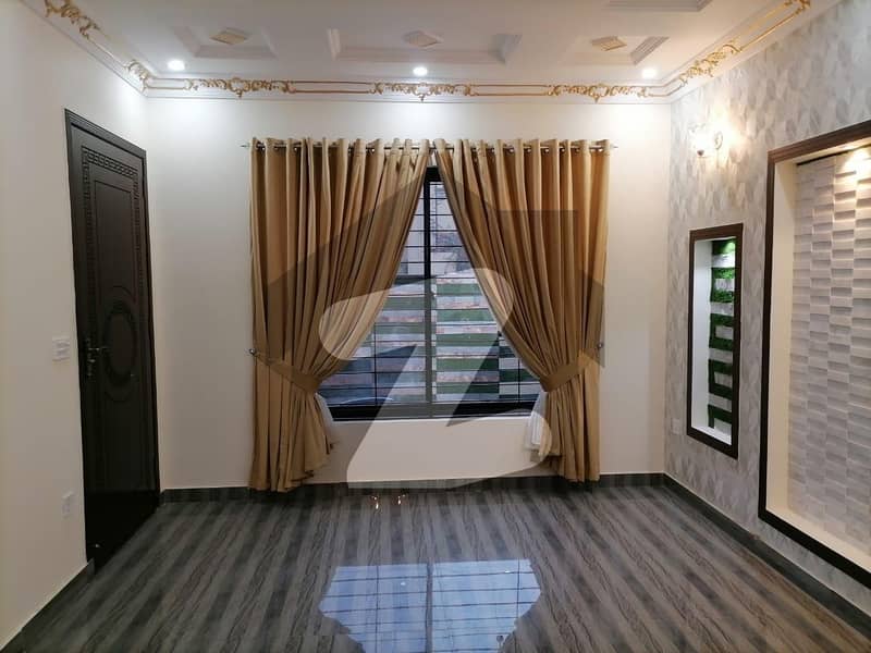 Spacious 1 Kanal House Available For sale In Lake City - Sector M-7