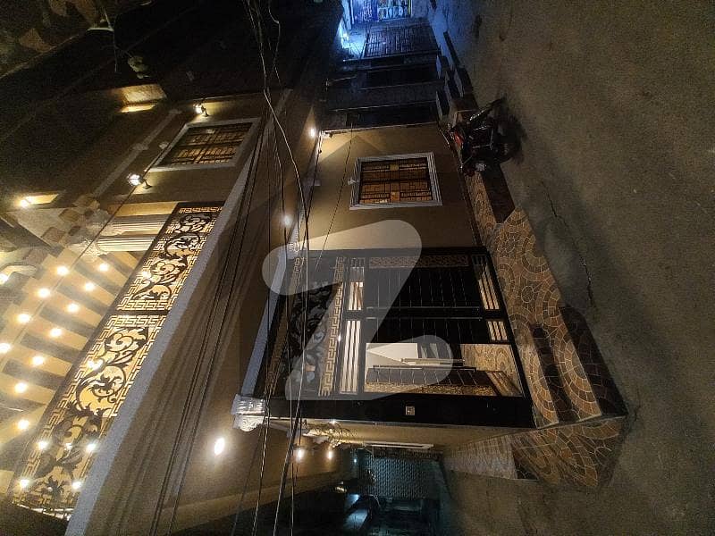 باغبان پورہ ہاؤسنگ سکیم لاہور میں 3 کمروں کا 3 مرلہ مکان 1.3 کروڑ میں برائے فروخت۔