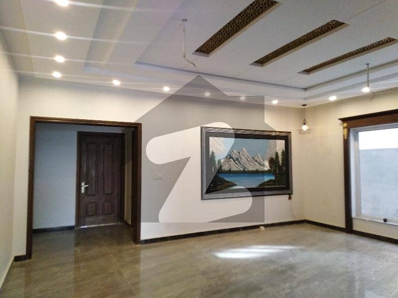 Brand New Beautiful 1 Kanal House For Sale