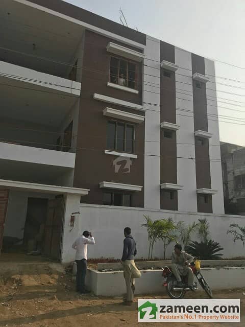 300 Sq Yards Ground Floor Portion With 4 Bedrooms Dd Separate Gate Hill Park Behind Shaheed E Millat Road