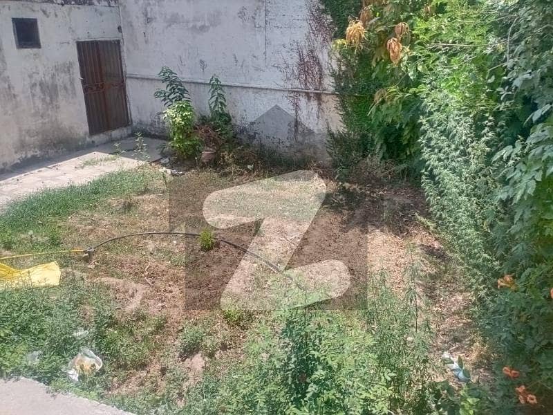 Old House CDA Transfer Is For Sale F7, Islamabad ID39174515