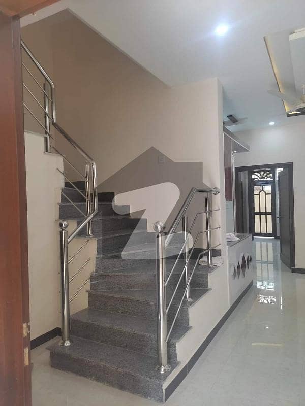 A beautiful 8 Marla double Storey House for sale in jinnah garden
