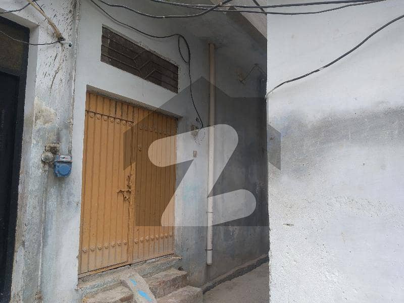 A Spacious 900 Square Feet House In Baghdada