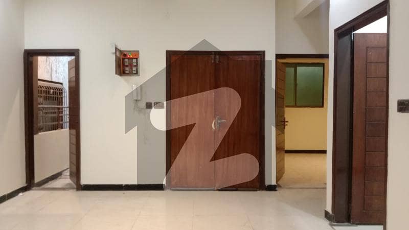 ناظم آباد 3 - بلاک بی ناظم آباد 3 ناظم آباد کراچی میں 3 کمروں کا 6 مرلہ فلیٹ 1.05 کروڑ میں برائے فروخت۔