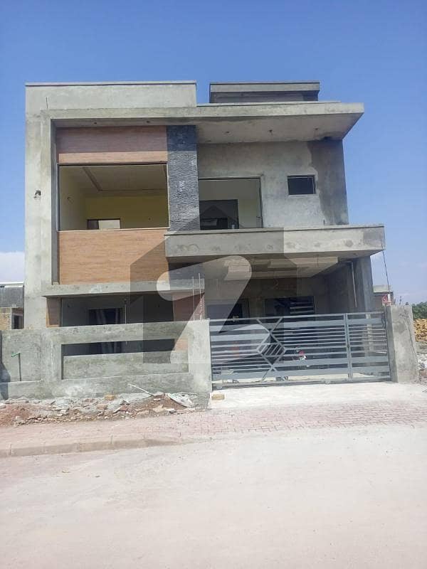 2025 Square Feet House In Bahria Enclave - Sector C3 Is Best Option