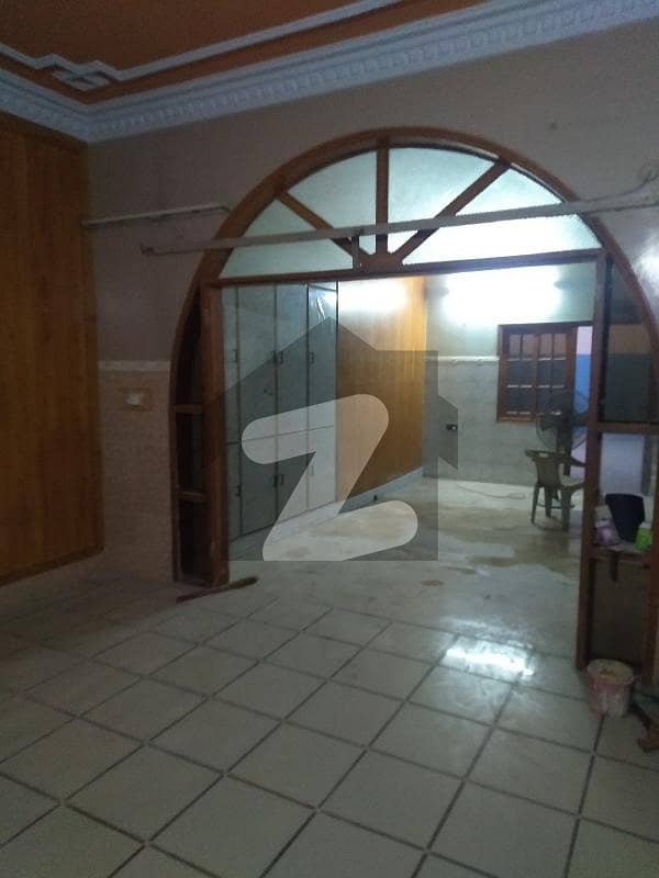 7d2 Road Facing 120 Sq. Yard Without Owner 2 Bed DD 1st Floor Near Anda More
