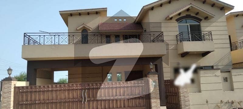 Brig House Brand New With Extra Land For Sale In Askari 10, Sector F Lahore