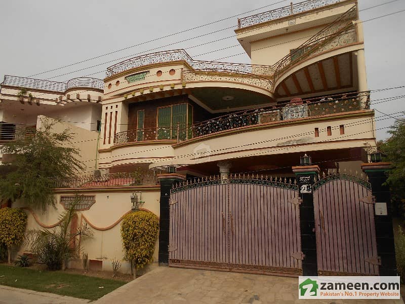 علامہ اقبال ٹاؤن بہاولپور میں 6 کمروں کا 10 مرلہ مکان 1.8 کروڑ میں برائے فروخت۔