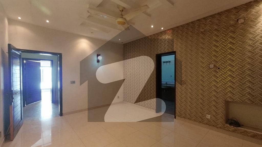 8 Marla House For sale In Rose Garden Lahore