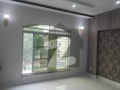 10 Marla Upper Portion Available For Rent In Hadayat Ullah Block
