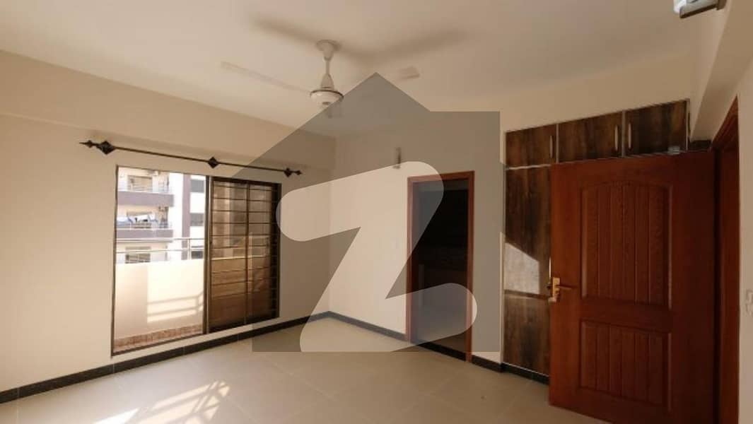 2972 Square Feet Flat Available In Askari 5 For sale