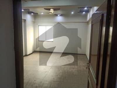 اَپر غزری غِزری کراچی میں 4 کمروں کا 12 مرلہ پینٹ ہاؤس 3.25 کروڑ میں برائے فروخت۔