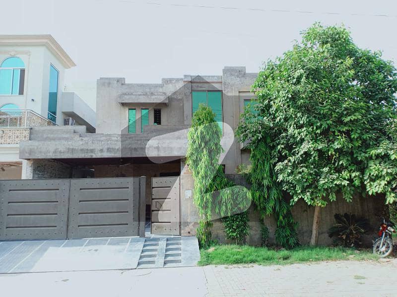 15 Marla Slightly Used House For Sale In P & D Housing Society Phase 1 Lahore