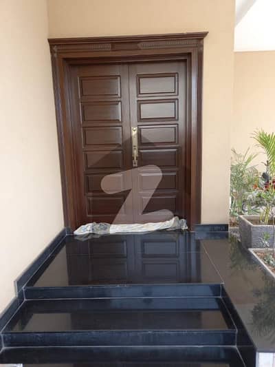 10 Marla Use House Beautifully Designed Modern House For Sale In Dha Phase 8 Ex-air Avenue
