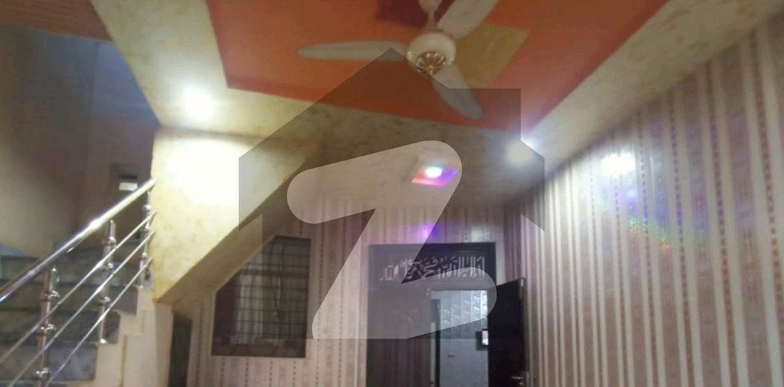 النور گارڈن فیصل آباد میں 6 کمروں کا 10 مرلہ مکان 95 ہزار میں کرایہ پر دستیاب ہے۔