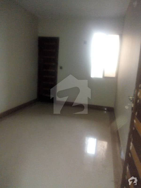 4 Bedroom Lounge 4th Floor New O Meter  Portion Available For Rent