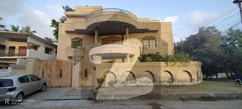 نارتھ ناظم آباد ۔ بلاک سی نارتھ ناظم آباد کراچی میں 7 کمروں کا 12 مرلہ مکان 5.25 کروڑ میں برائے فروخت۔