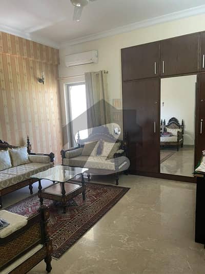 2500 Square Feet Flat Situated In F-11 Markaz For Sale