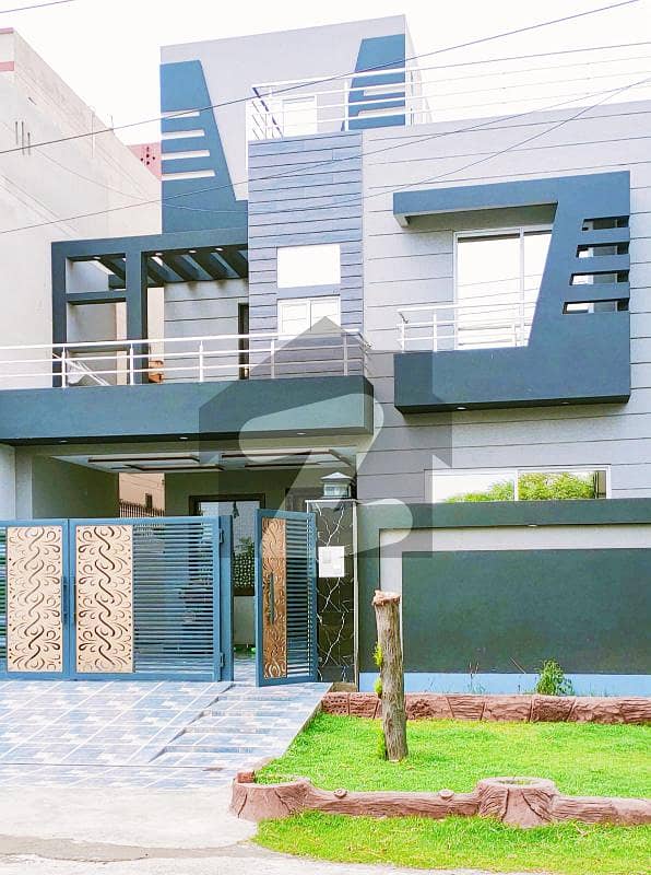 10 MARLA BRAND NEW HOUSE AVAILABLE FOR SALE IN JUBILEE TOWN
