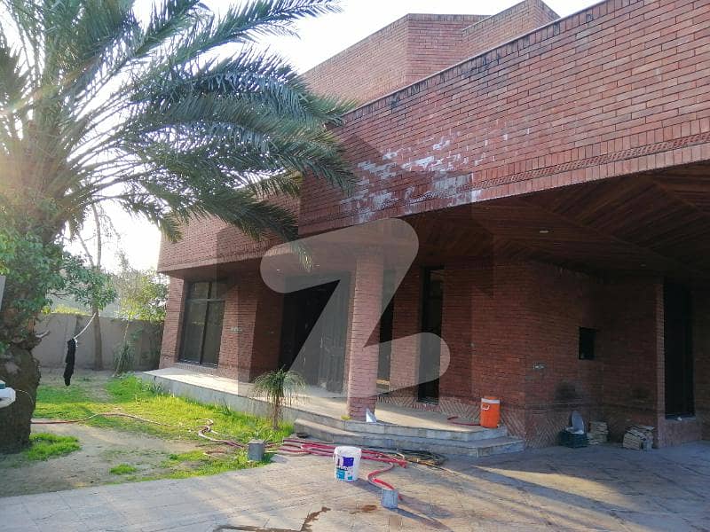 2 KANAL HOUSE FOR SILENT OFFICE AVAILABLE FOR RENT IN GULBERG