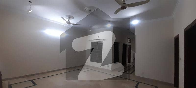 15 Marla Basement Portion Available For Rent In Bahria Town Overseas Block