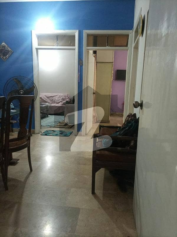 نارتھ ناظم آباد ۔ بلاک آئی نارتھ ناظم آباد کراچی میں 2 کمروں کا 4 مرلہ فلیٹ 70 لاکھ میں برائے فروخت۔