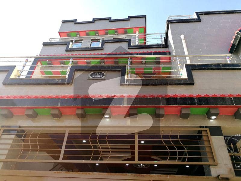 بلال ٹاؤن ایبٹ آباد میں 6 کمروں کا 6 مرلہ مکان 1.5 کروڑ میں برائے فروخت۔