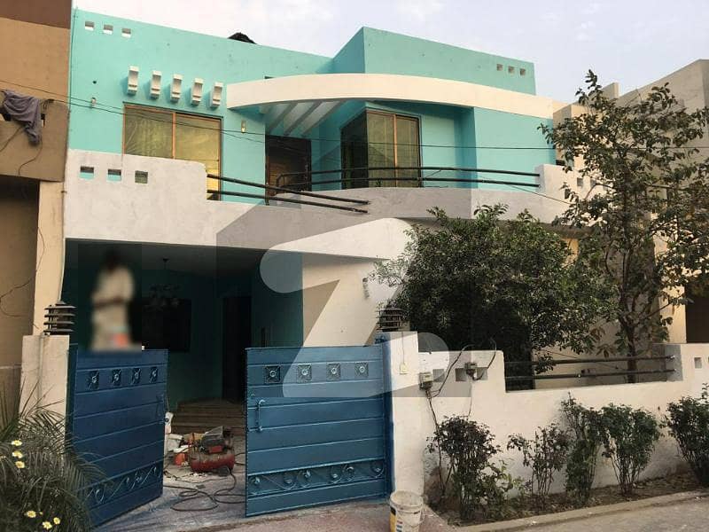 وڈبیری ہومز II میاں ذولفقار علی شاہد روڈ فیصل آباد میں 5 کمروں کا 7 مرلہ مکان 1.8 کروڑ میں برائے فروخت۔