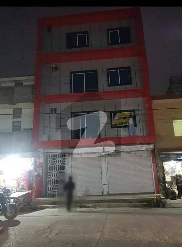 صادق آباد راولپنڈی میں 4 کمروں کا 4 مرلہ عمارت 5 کروڑ میں برائے فروخت۔