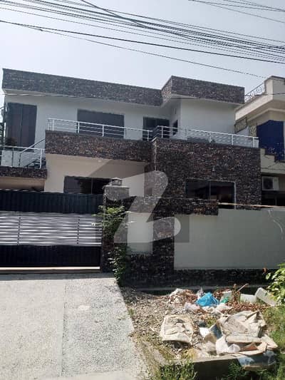Beautiful Brand New Full Luxury House Ideal Location In Proper Chaklala Scheme 3